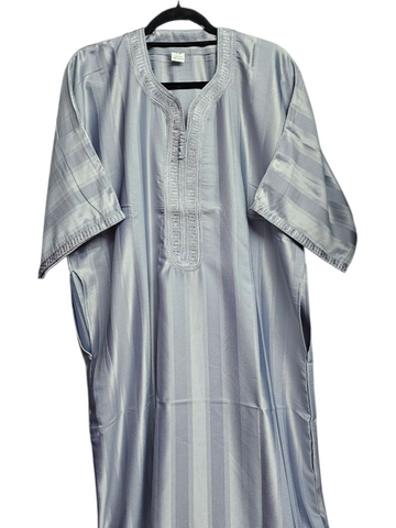 Shiny grey Moroccan thobe with vertical satin stripes and embroidered neckline – men’s jubba.