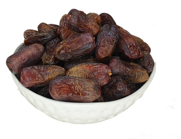 Fresh Large Amber Dates From Al-Madinah
